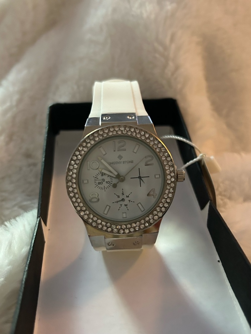White Crystal-Accent Women’s Fashion Watch